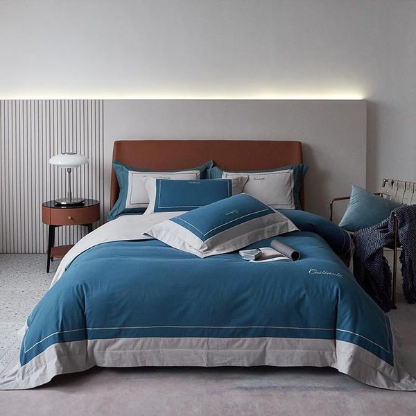 bedding sets 2021 products 80 count long staple cotton frosted embroidery bed set luxury king size 4-piece set.
bedding sets 2021 products 80 count long staple cotton frosted embroidery bed set luxury king size 4-piece set.