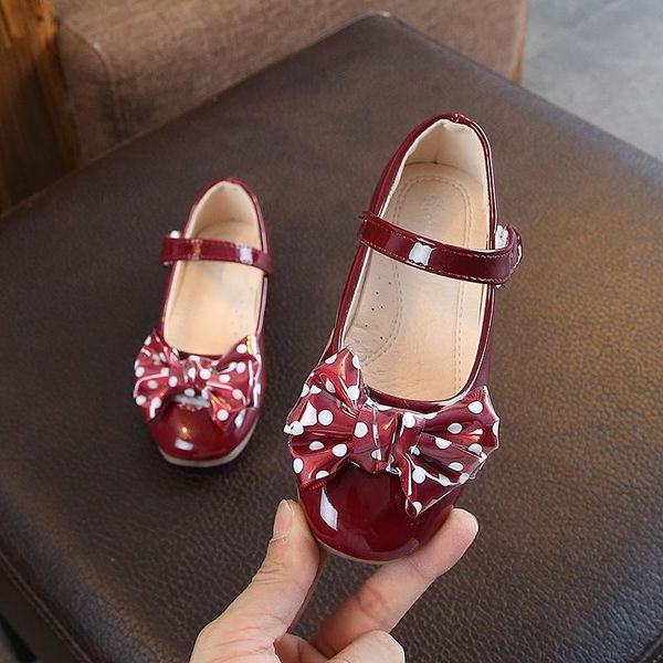 flat shoes spring autumn kids girls polka dot bow princess for wedding party single student leather black red, Black;grey
flat shoes spring autumn kids girls polka dot bow princess for wedding party single student leather black red, Black;grey