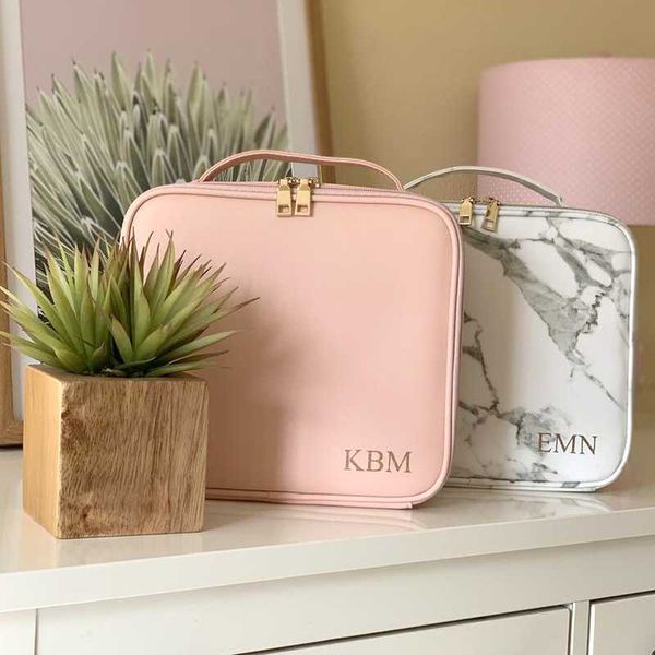 personalized makeup case travel storage box waterproof mother's day wedding birthday gift large capacity portable
personalized makeup case travel storage box waterproof mother's day wedding birthday gift large capacity portable