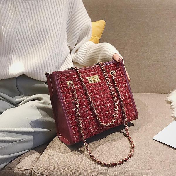 bag women's 2020 new tide korean version of joker woolen cloth small fragrance chic chain fashion shoulder messenger bag
bag women's 2020 new tide korean version of joker woolen cloth small fragrance chic chain fashion shoulder messenger bag