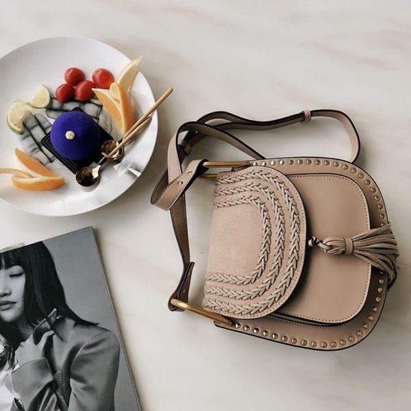 2020 famous fashion brand designer woman bags cowskin leather tassel rivet bag marcie bag saddle bag crossbody shoulder bags ing
2020 famous fashion brand designer woman bags cowskin leather tassel rivet bag marcie bag saddle bag crossbody shoulder bags ing