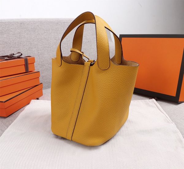 two colors fashion fashion brand luxury shopping bags designer handbags classic stripes retro leather handbags ing
two colors fashion fashion brand luxury shopping bags designer handbags classic stripes retro leather handbags ing