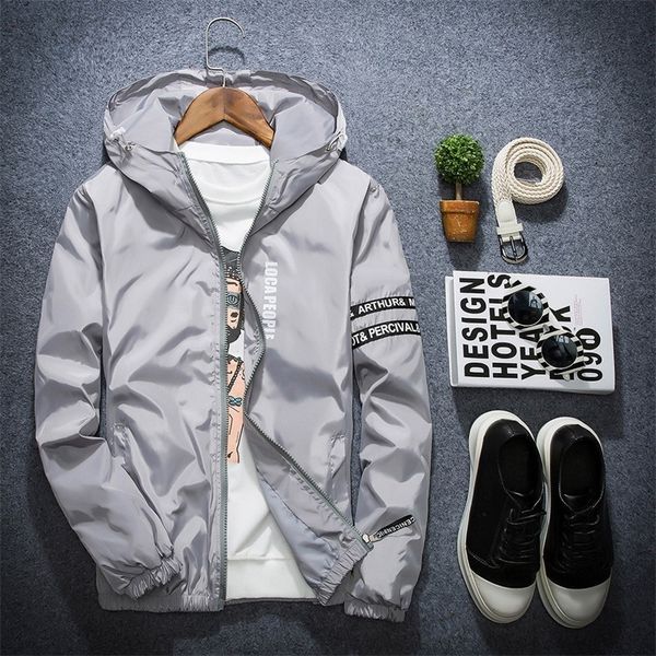 april momo spring autumn thin windbreaker jacket men plus size xs-xxl jaqueta masculina slim fit young men hooded bomber jacket 201027, Black
april momo spring autumn thin windbreaker jacket men plus size xs-xxl jaqueta masculina slim fit young men hooded bomber jacket 201027, Black