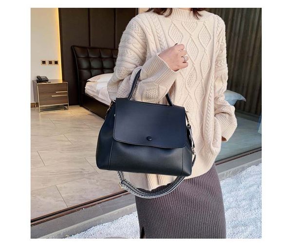 hh fashion simply pu leather crossbody bag for women 2021 winter solid color shoulder messenger bag lady chain travel small handbag 020
hh fashion simply pu leather crossbody bag for women 2021 winter solid color shoulder messenger bag lady chain travel small handbag 020