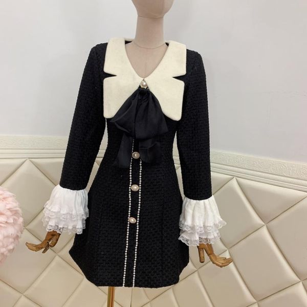 2020 temperament contrast color waist slimming retro pearl edging plaid woolen coat women 1031, Black
2020 temperament contrast color waist slimming retro pearl edging plaid woolen coat women 1031, Black
