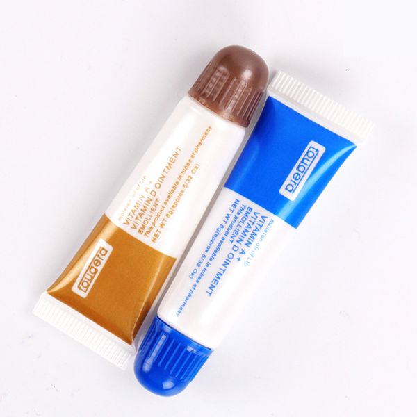 20pcs a&d vitamin ointment anti tattoo scar 8g tattoo aftercare cream care lotion anti scar vitamin ointment repair gel nursing
20pcs a&d vitamin ointment anti tattoo scar 8g tattoo aftercare cream care lotion anti scar vitamin ointment repair gel nursing