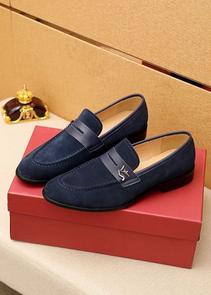 2022 new men dress shoes fashion groom brand designer suede slip on flats new style mens party wedding formal oxfords size 38-46, Black
2022 new men dress shoes fashion groom brand designer suede slip on flats new style mens party wedding formal oxfords size 38-46, Black