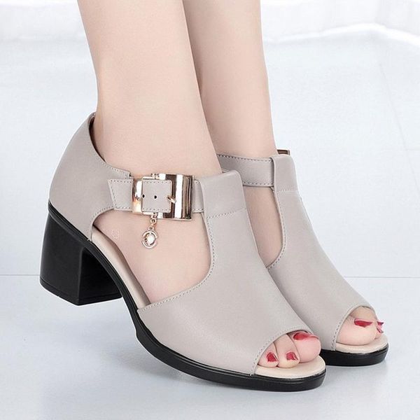 fashion pumps casual summer buckle strap pu woman chain mid heels female comfort new 2021 women peep toe sandals female shoes1, Black
fashion pumps casual summer buckle strap pu woman chain mid heels female comfort new 2021 women peep toe sandals female shoes1, Black