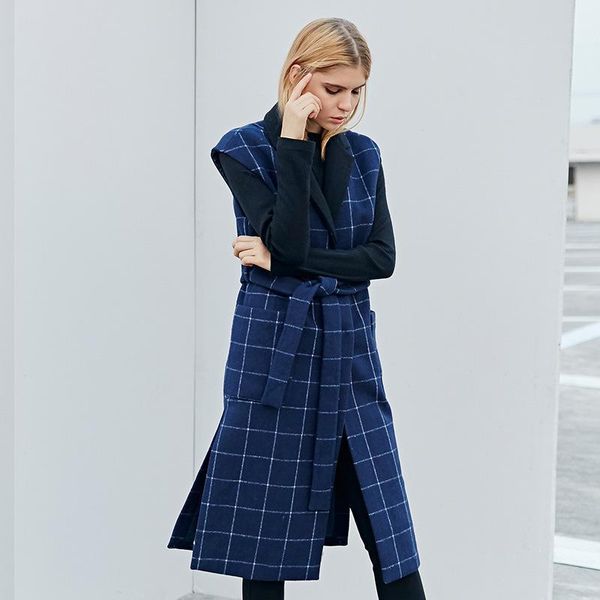women's vests 2021 autumn high-end quality suit collar plaid cardigan medium length wool vest jacket fashionable commuting, Black;white
women's vests 2021 autumn high-end quality suit collar plaid cardigan medium length wool vest jacket fashionable commuting, Black;white