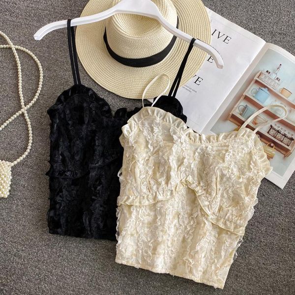 v-neck lace suspender with auricularia auricula edge for women, Black;white 
v-neck lace suspender with auricularia auricula edge for women, Black;white