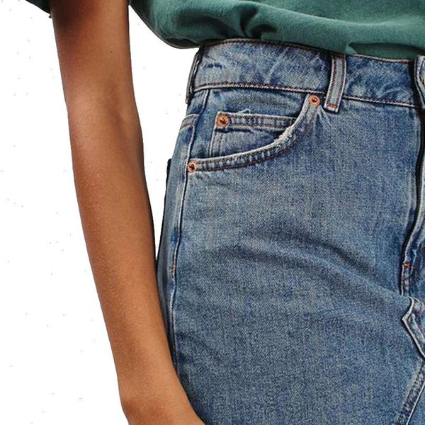women summer black blue solid casual high waist denim skirts summer high street pockets button all matched jeans skirt
women summer black blue solid casual high waist denim skirts summer high street pockets button all matched jeans skirt