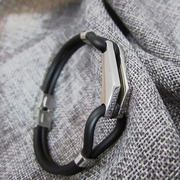 charm bracelets genuine silicone rubber bracelet men hollow out strip grain 316l stainless steel bangles jewelry pulseras, Golden;silver
charm bracelets genuine silicone rubber bracelet men hollow out strip grain 316l stainless steel bangles jewelry pulseras, Golden;silver