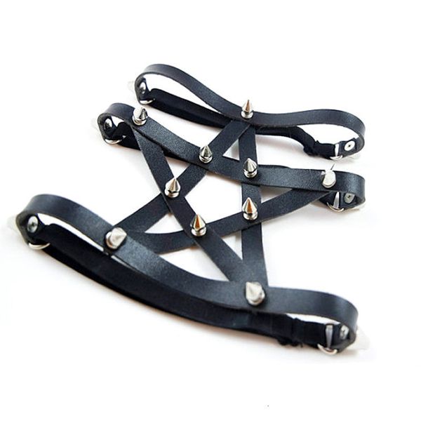 pu leather for women punk fashion bondage garters rivet ring star-shaped garter belt jewelry leg strap, Black;white
pu leather for women punk fashion bondage garters rivet ring star-shaped garter belt jewelry leg strap, Black;white