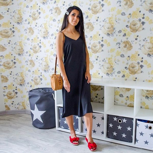black spaghetti strap summer women korean quality v neck elegant sundress robe femme vintage loose women's dress midi y200120 intage s, White;black
black spaghetti strap summer women korean quality v neck elegant sundress robe femme vintage loose women's dress midi y200120 intage s, White;black