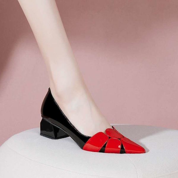 2022 spring new patent leather single shoes womanpointed toe women mid heelsmixed colorsslip onfemale footwareblackred, Black
2022 spring new patent leather single shoes womanpointed toe women mid heelsmixed colorsslip onfemale footwareblackred, Black