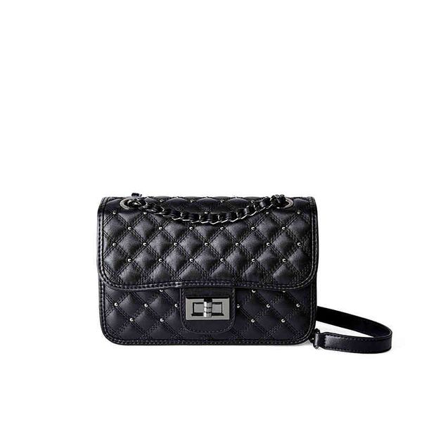the first layer of leather small sachet 2021 new casual trend diamond chain bag shoulder messenger female
the first layer of leather small sachet 2021 new casual trend diamond chain bag shoulder messenger female