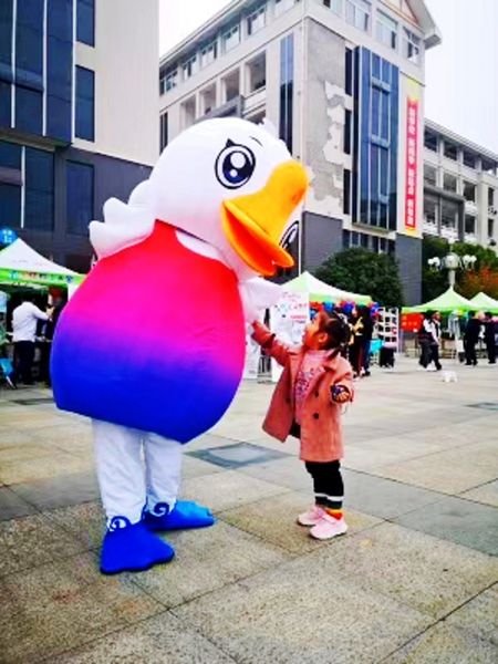 rainbow white goose mascot costume for party cartoon character mascot costumes for sale support customization, Red;yellow
rainbow white goose mascot costume for party cartoon character mascot costumes for sale support customization, Red;yellow
