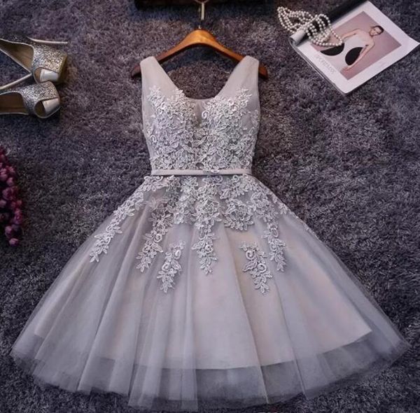 fashion junior bridesmaid dresses v neck tulle short homecoming maid of honor dresses vestido de festa with lace up cps341, Blue;red
fashion junior bridesmaid dresses v neck tulle short homecoming maid of honor dresses vestido de festa with lace up cps341, Blue;red