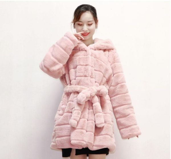 2020 new autumn/winter fur jacket for ladies faux fur hoodie with thick belt for warm ladies jacket1, Black
2020 new autumn/winter fur jacket for ladies faux fur hoodie with thick belt for warm ladies jacket1, Black