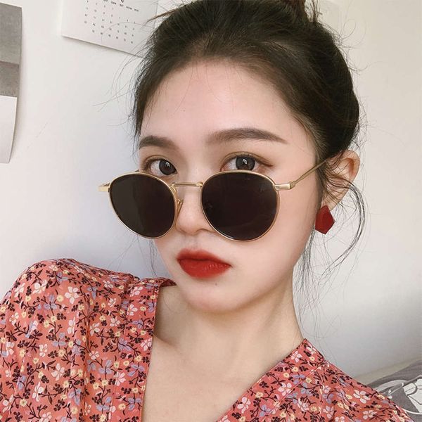 eyes sunglasses purple ladies' windproof, simple cycling, girls' shading, fashion, avant-garde, new brown glasses, personality, White;black
eyes sunglasses purple ladies' windproof, simple cycling, girls' shading, fashion, avant-garde, new brown glasses, personality, White;black