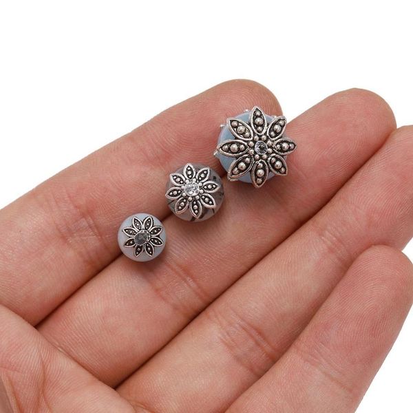 100pcs lot 7 9 13 mm 8 petals relief flower loose sparer end bead caps for diy jewelry making findings earrings h bbyuem, Silver
100pcs lot 7 9 13 mm 8 petals relief flower loose sparer end bead caps for diy jewelry making findings earrings h bbyuem, Silver