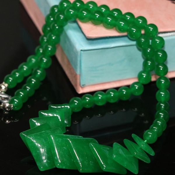 chains fashion natural green chalcedony jades round stone beads strand necklace for women elegant jewelry 17inch bv184, Silver
chains fashion natural green chalcedony jades round stone beads strand necklace for women elegant jewelry 17inch bv184, Silver