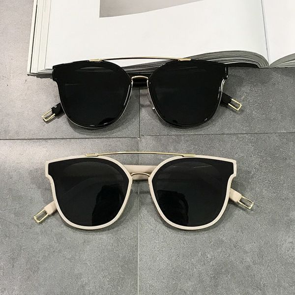 new large frame sunglasses ocean glasses fashion men and women with the same personality, White;black
new large frame sunglasses ocean glasses fashion men and women with the same personality, White;black