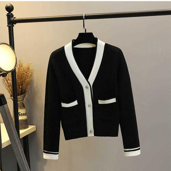 classic autumn and winter fashion designer high-end fashion round neck long sleeve 2021 ladies fashion sweater women's designer clothin, White;black
classic autumn and winter fashion designer high-end fashion round neck long sleeve 2021 ladies fashion sweater women's designer clothin, White;black