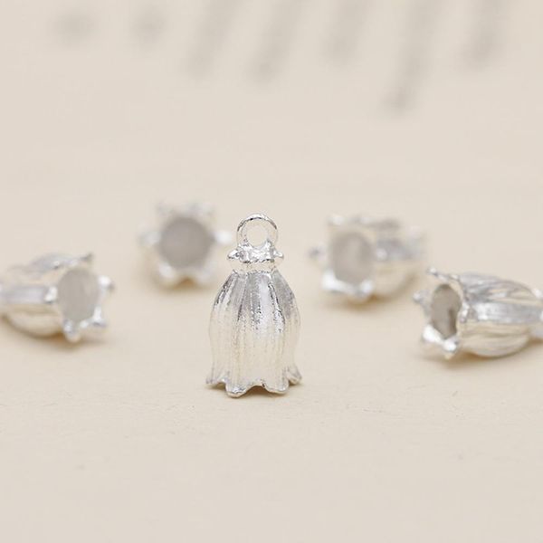20pcs 7x16mm tassel cord end tip caps metal flower tray rope crimp pendant charms connectors for diy jewelry making findings h jllogr
20pcs 7x16mm tassel cord end tip caps metal flower tray rope crimp pendant charms connectors for diy jewelry making findings h jllogr