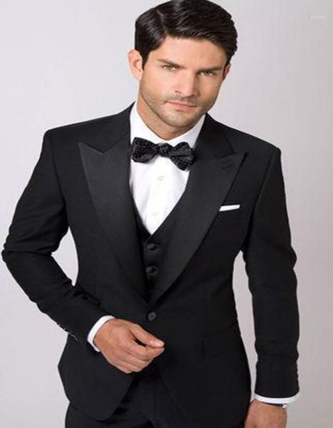2020 custom design black slim fit groom tuxedos men's wedding dress terno slim fit holiday suit(jacket+pants+vest)7261, White;black
2020 custom design black slim fit groom tuxedos men's wedding dress terno slim fit holiday suit(jacket+pants+vest)7261, White;black