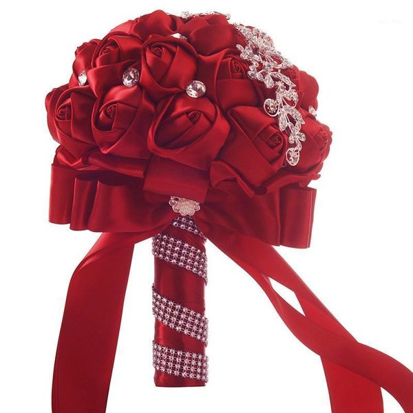 handmade luxurious crystal pearl silk roses holding flower bride bouquets silk bridal wedding bouquets1
handmade luxurious crystal pearl silk roses holding flower bride bouquets silk bridal wedding bouquets1