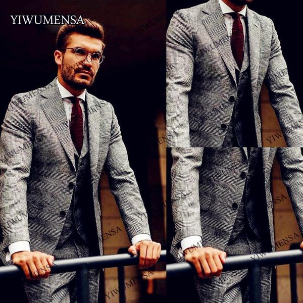 yiwumensa vintage men's wool blend plaid wedding suits 3 pieces formal business man slim custom made blazer&vest&pants, White;black
yiwumensa vintage men's wool blend plaid wedding suits 3 pieces formal business man slim custom made blazer&vest&pants, White;black