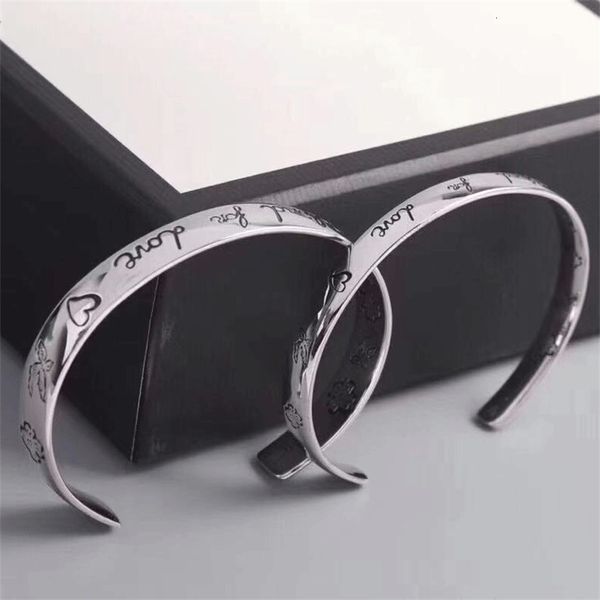 factoryww67bird s925 gu dauntless sterling silver flower roy wang same punk style couple bracelet, Golden;silver
factoryww67bird s925 gu dauntless sterling silver flower roy wang same punk style couple bracelet, Golden;silver