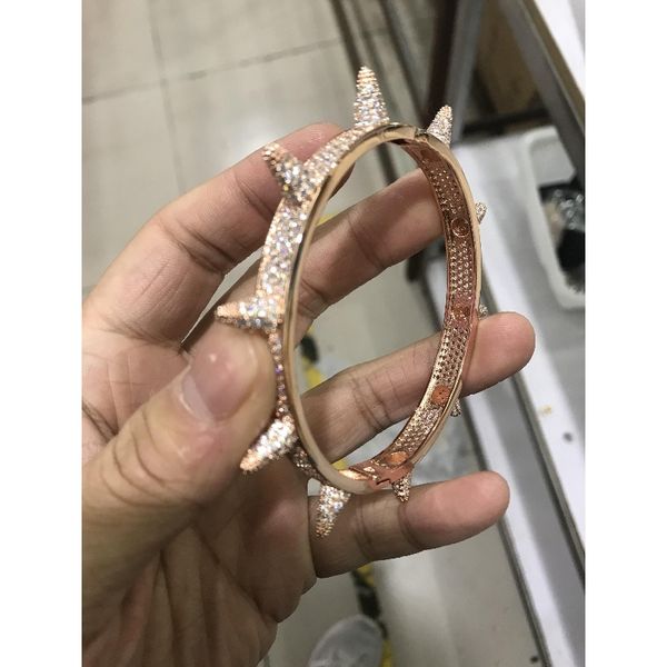 party hip hop iced out bling cubic zircon hip hop rose gold silver rivet bracelets spike bangles gift jlltus bdebag
party hip hop iced out bling cubic zircon hip hop rose gold silver rivet bracelets spike bangles gift jlltus bdebag