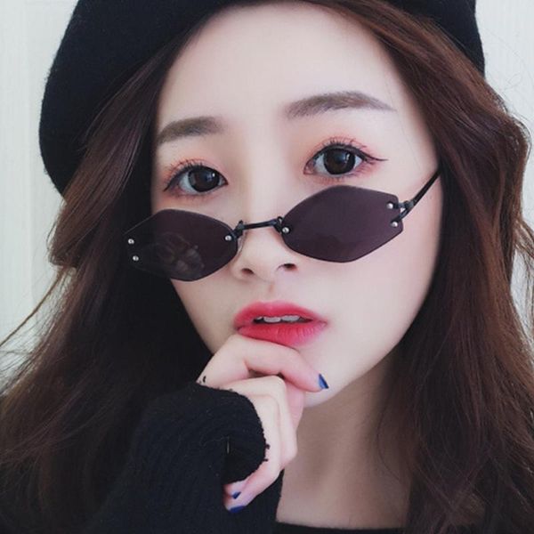 sunglasses mllse fashion small fish shape for women rimless sun glasses metal frame women's, White;black
sunglasses mllse fashion small fish shape for women rimless sun glasses metal frame women's, White;black