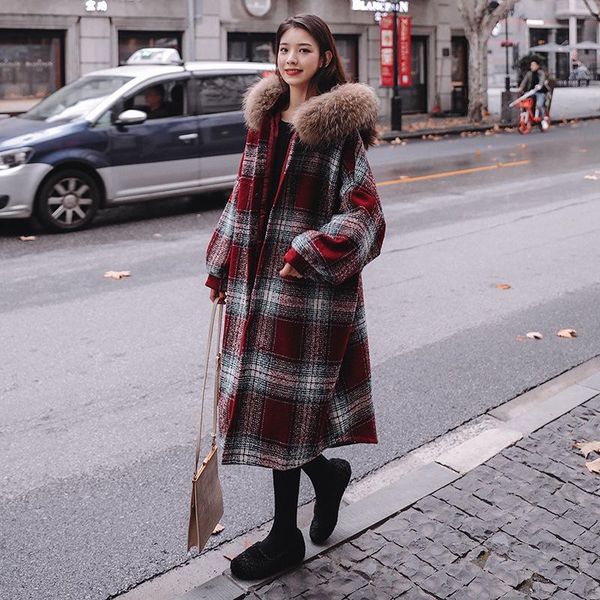 women's wool & blends coat female 2021 winter woolen jacket red plaid fashion big fur collar loose korean long style thicken cloak warm, Black
women's wool & blends coat female 2021 winter woolen jacket red plaid fashion big fur collar loose korean long style thicken cloak warm, Black