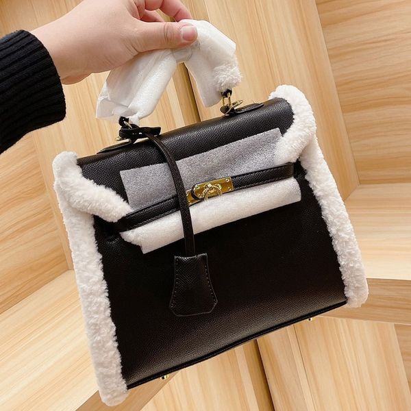 women luxurys designers bags 2020 lamb fur decoration handbag shoulder bag fashion bag ing
women luxurys designers bags 2020 lamb fur decoration handbag shoulder bag fashion bag ing