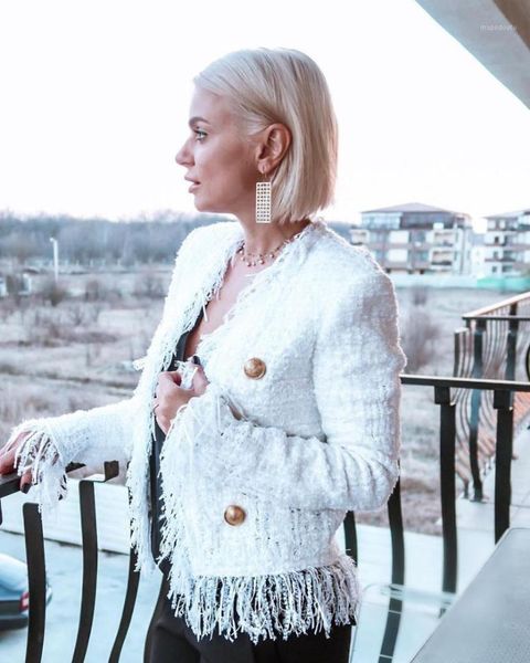 white tweed jacket v-neck fringed trim long sleeved dould breasted gold button long sleeved short jackets1, Black;brown
white tweed jacket v-neck fringed trim long sleeved dould breasted gold button long sleeved short jackets1, Black;brown