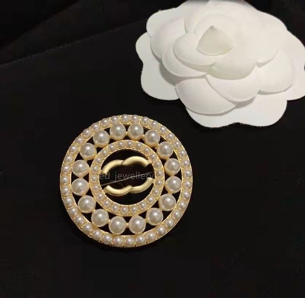 2022fashion new letters brooch women mens brooch pins luxury designer jewelry ladies for party casual broach alex ani, Gray
2022fashion new letters brooch women mens brooch pins luxury designer jewelry ladies for party casual broach alex ani, Gray