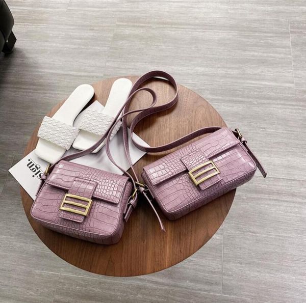 crocodile pattern square beassbody сумка 2020 новый высококачественный pu кожаные женские дизайнерские сумки блокировки на плечо мешок
crocodile pattern square beassbody сумка 2020 новый высококачественный pu кожаные женские дизайнерские сумки блокировки на плечо мешок