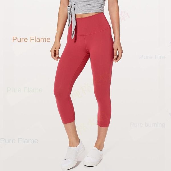 womens designersports fitness low waist elastic cropped yoga running breathable tight pants female kg-138, White;red
womens designersports fitness low waist elastic cropped yoga running breathable tight pants female kg-138, White;red