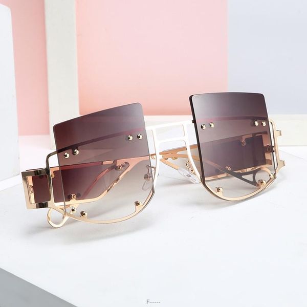 sunglasses fashion mirror square men women 2021 oversized alloy rivet male shade glasses trend unique eyewear fml, White;black
sunglasses fashion mirror square men women 2021 oversized alloy rivet male shade glasses trend unique eyewear fml, White;black
