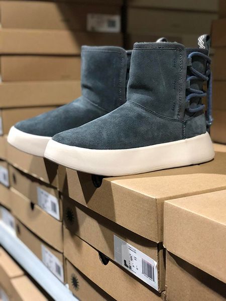 2020 new style men snow boots genuine leather waterproof lightweight fur ankle winter warm work shoes military, Black
2020 new style men snow boots genuine leather waterproof lightweight fur ankle winter warm work shoes military, Black