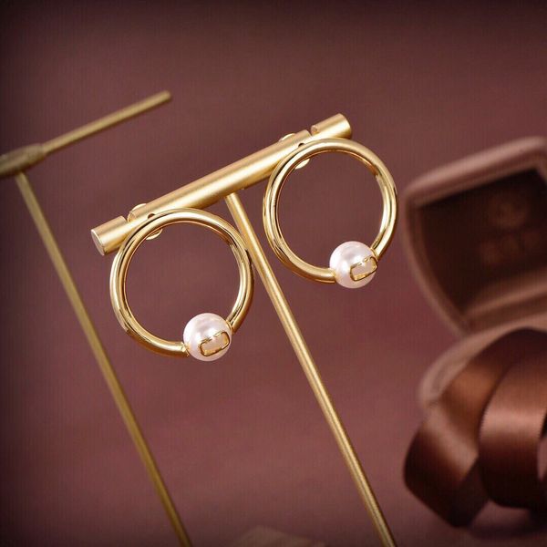 luxury stud earrings designer love earring cleef jewelry gift party clover screw wedding van couple fashion carti very good 069, Golden;silver
luxury stud earrings designer love earring cleef jewelry gift party clover screw wedding van couple fashion carti very good 069, Golden;silver