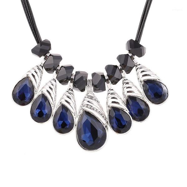 chokers 2021 arrival fashion necklace jewelry wholesale crystal shine all-match short sweater chain false collar1, Golden;silver 
chokers 2021 arrival fashion necklace jewelry wholesale crystal shine all-match short sweater chain false collar1, Golden;silver