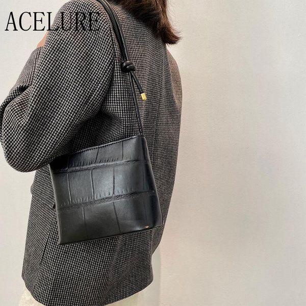cross body acelure vintage bucket bag for women pu leather shoulder large capcacity crossbody double-pocket handbag designer pouch
cross body acelure vintage bucket bag for women pu leather shoulder large capcacity crossbody double-pocket handbag designer pouch