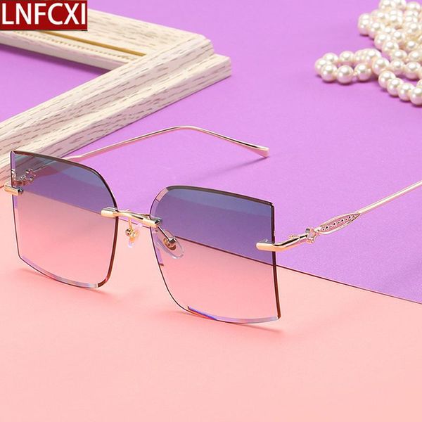 sunglasses lnfcxi fashion rimless women brand designer vintage frameless gradient sun glasses ladies uv400 shades female eyewe, White;black
sunglasses lnfcxi fashion rimless women brand designer vintage frameless gradient sun glasses ladies uv400 shades female eyewe, White;black
