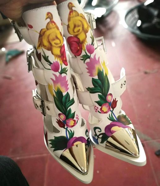 printed flower beauty toe metal leather woman ankle lateral buckle cut stiletto jump short boots metallic pista bottines o05j, Black
printed flower beauty toe metal leather woman ankle lateral buckle cut stiletto jump short boots metallic pista bottines o05j, Black