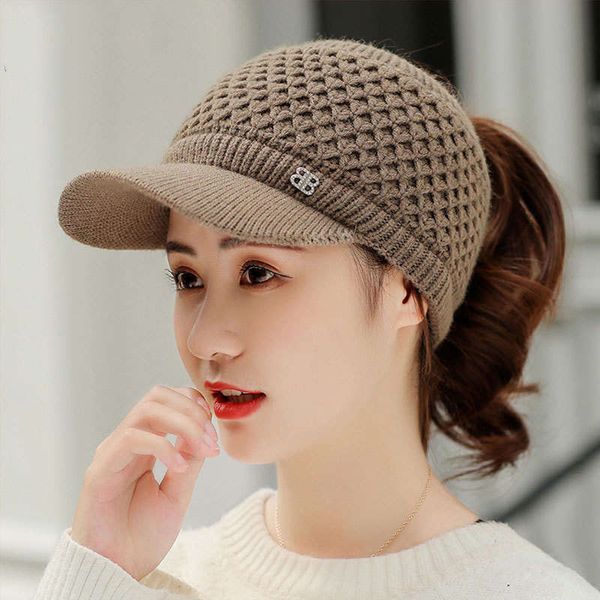 korean net red tide hollow wool girls autumn and winter thickened warm knitted outdoor running duck tongue hat, Blue;gray
korean net red tide hollow wool girls autumn and winter thickened warm knitted outdoor running duck tongue hat, Blue;gray