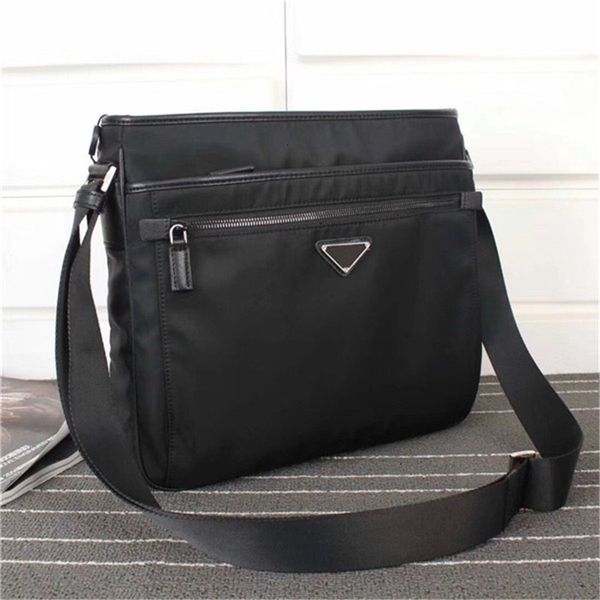 2020 new brand fashion global classic luxury package canvas leather cowhide designer men's shoulder bag handbag
2020 new brand fashion global classic luxury package canvas leather cowhide designer men's shoulder bag handbag